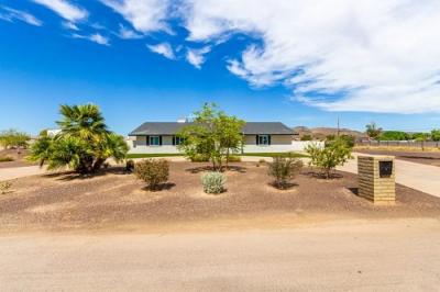 Arizona Homeowners Rejoice: The Carol Royse Team Will Sell Your Home