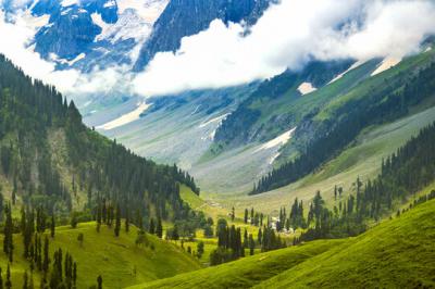 Travelxploria Has The Best Couple Tour Packages For Kashmir. Choose Now, And Visit Heaven On Earth! - Kolkata Other