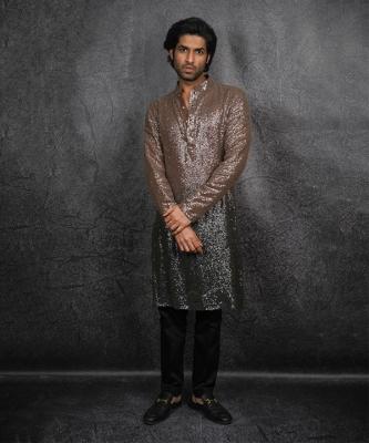 Effortless Style: Find and Buy Mens Kurta Online with Mirraw Luxe - Mumbai Clothing