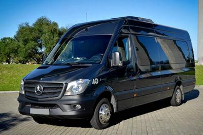 VIP Touring Minibus - Glasgow Rentals