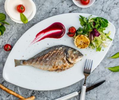 تناول العشاء في مطعم Fish واستمتع بالمأكولات البحرية الش - Dubai Hotels, Motels, Resorts, Restaurants