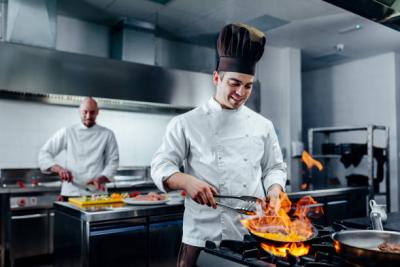 lavoratori di hotel e ristoranti necessari nel Regno Unito{ - Lecce Domestic Help