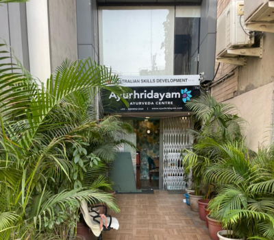Piles Clinic in South Delhi: Expert Care for Quick Relief - Other Health, Personal Trainer