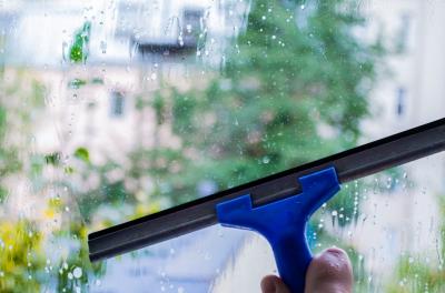 Shine Bright: Affordable Window Glass Cleaning Solutions - Dubai Other