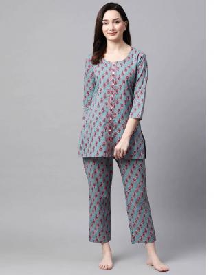 Affordable Floral Print Night Suits at Meeranshi - Shop Now