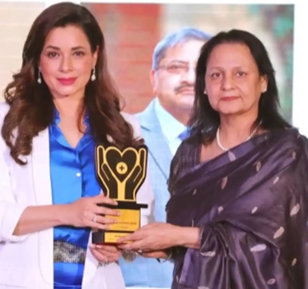 Dr. Bindu Garg - Best IVF Doctor in Gurgaon - Gurgaon Health, Personal Trainer