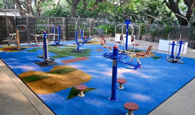 Elevate Your Fitness Routine with Koochie Play's Premium Outdoor Equipment!