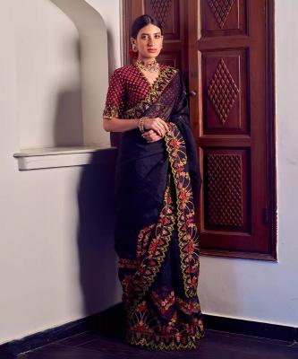 Sarees - Buy Latest Designer Sarees Online 2024 | Mirraw Luxe - Mumbai Clothing