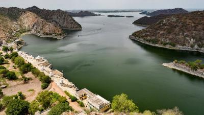 Top 20 Enchanting Lakes in Rajasthan for a Natural Retreat