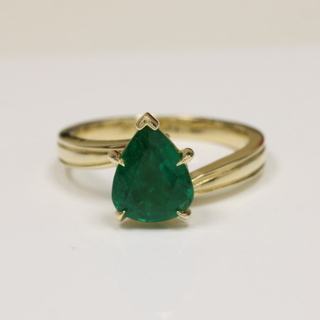 Emerald Promise Ring (Yellow Gold)