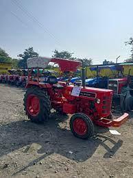 Second hand tractor - Mumbai Other