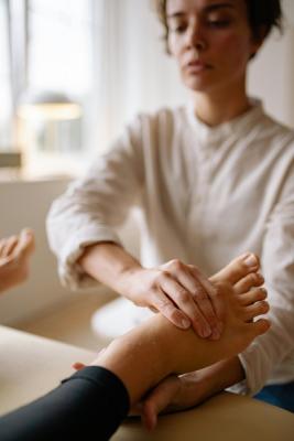 Exceptional Foot Care Services in St. Clair Shores! - Washington Health, Personal Trainer