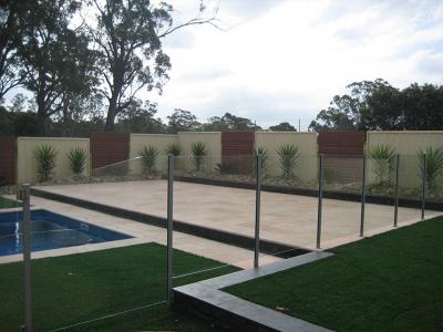 Transform the Swimming Pool into a Safe Area with Pool Fencing Solutions