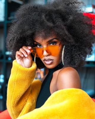 Bold Volume: Afro Kinky Curly Weave for Natural Curls - Boston Other