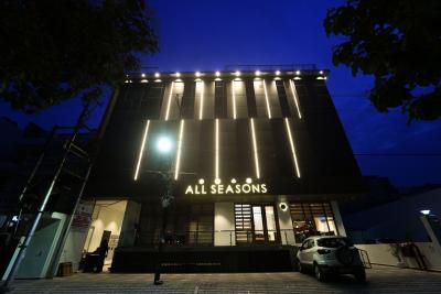 Hotel Near Gomti Nagar Lucknow | Hotel in Lucknow - All Seasons