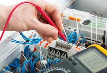 Electrical Fitting and Maintenance Services - Alasafeer Group