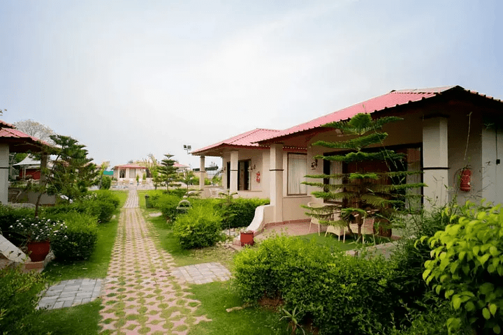 Hotel in Panchkula - Chandigarh Hotels, Motels, Resorts, Restaurants