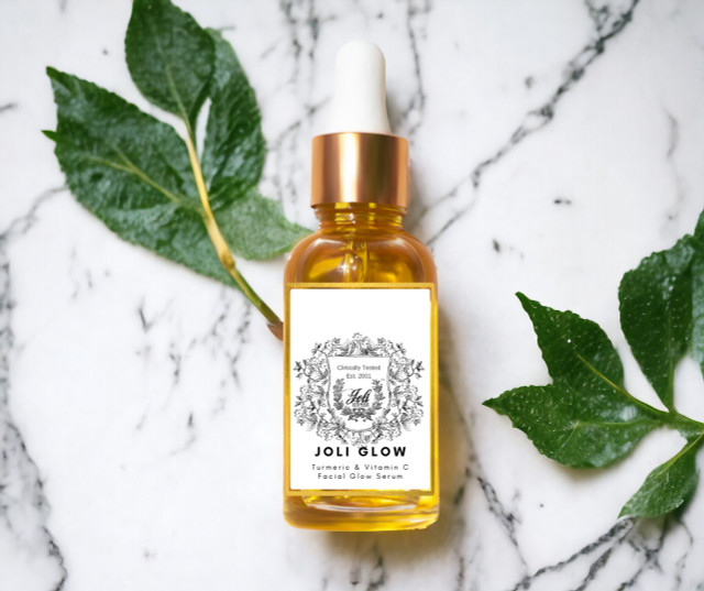 The Ultimate Glow: Vitamin C+ Facial Glow Serum - Other Other