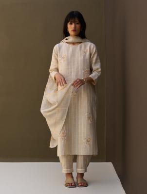 Rakhi Special Gifts :- Floral Linen Kurta Set With Dupatta With Manan - Delhi Clothing