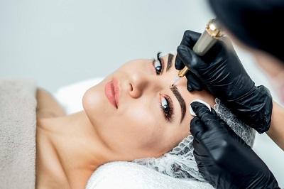 Perfect Your Look with Bakersfield's Premier Eyeliner Artist! - Other Other