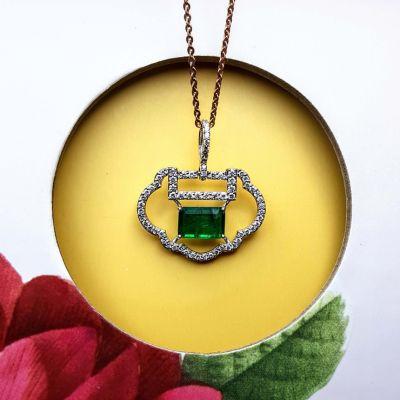 Emerald and Diamond Pendant in 18K Gold - Delhi Jewellery