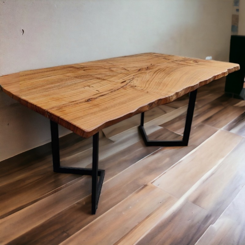 Design Your Dream Table: Customize Your Wood Dining Table with Woodensure 