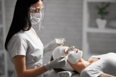 Discover the Best Skin Care Clinics Leeds: Caresmetics - Leeds Health, Personal Trainer