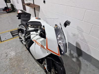 2012 KTM RC8 WhatsApp +971521974732 - Kuwait Region Motorcycles