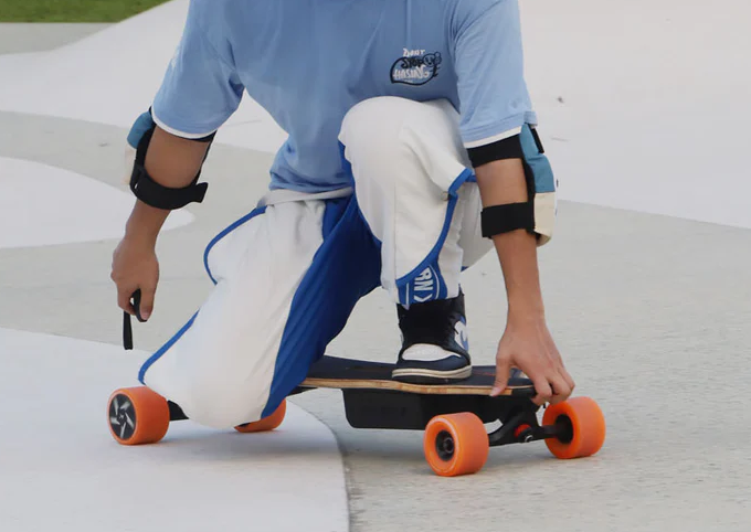 Features to Look for in the Best Electric Skateboards for College Commuting - Washington Other