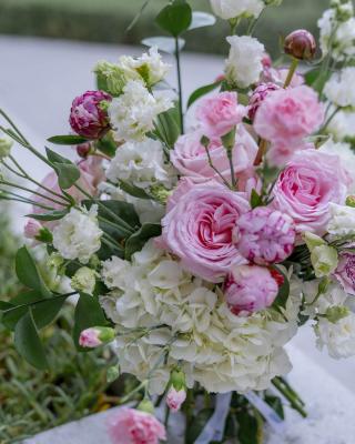 Elegant Wedding Flowers Tailored for Your Special Day in Dubai - Dubai Home & Garden