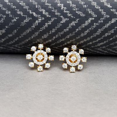 Elegant Diamond Ear Studs in 18K Gold