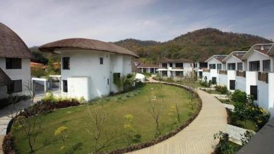 Resorts in Jim Corbett | Lemon Tree Premier Resort