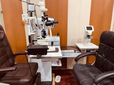 Eye specialist in Gaur city