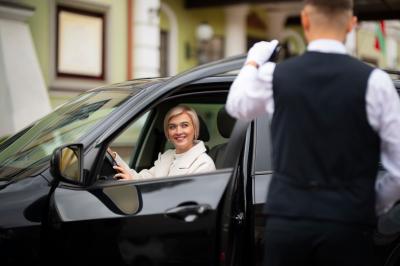 Premium Chauffeur Services in Birmingham - Birmingham Professional Services