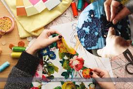 Textile Designing : Creating Luxurious Fabrics for Interiors