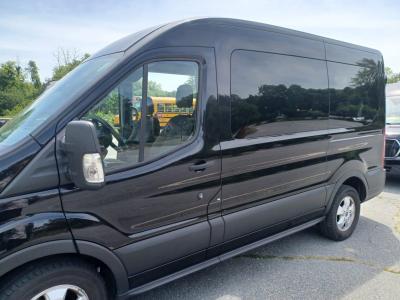 Family-friendly Shuttle to Boston Airport