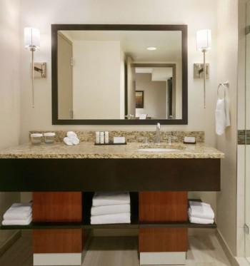 Hotel Vanity Refinishing - PIP Pros - Columbus Maintenance, Repair