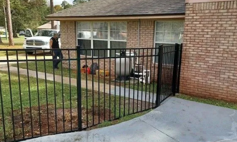 Aluminum Fence Install – Reliable, Durable Fencing for Homes