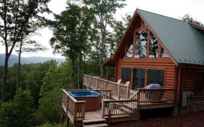 Wake Up to Stunning Views at Saunders Sunrise Cabins