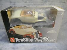 1/25 SCALE AMT 1937 CHEVY CABROILET PROSHOP PRE-DECORATED MODEL KIT