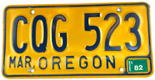 Vintage 1982 Oregon Auto License Plate Tag Garage Auto Wall Decor Collector