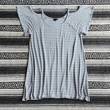 Lucky Brand Sz M Above Knee Cold Shoulder Flutter Sleeve Dress White Gray Stripe