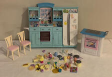 VINTAGE BARBIE LIVING IN STYLE KITCHEN PLAYSET FURNITURE 2002 MATTEL FOOD CHAIRS