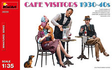 MiniArt 1/35 38058 Cafe Visitors (1930-1940s) (3 Figures, Dog, Furniture ...etc)