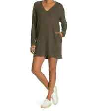 Soft knit construction adds a warm style to this long sleeve dress with relaxed