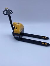 Dollhouse Pallet Jack Truck Construction Work Tool Warehouse Accessory 1:12