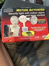 New Regent motion activated security light with indoor alarm and lamp control - White Oak - US